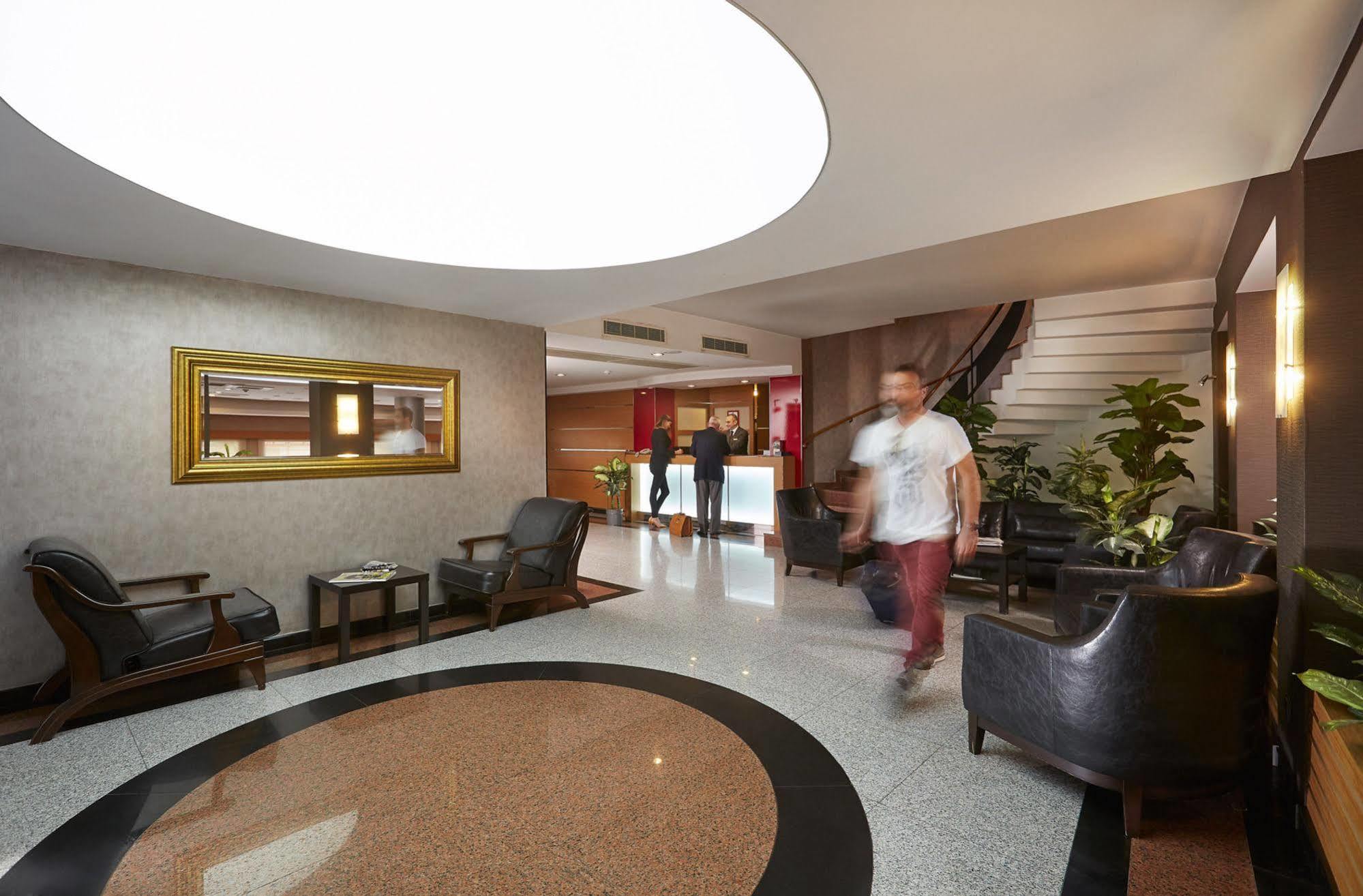 Kordon Hotel Alsancak Esmirna Exterior foto