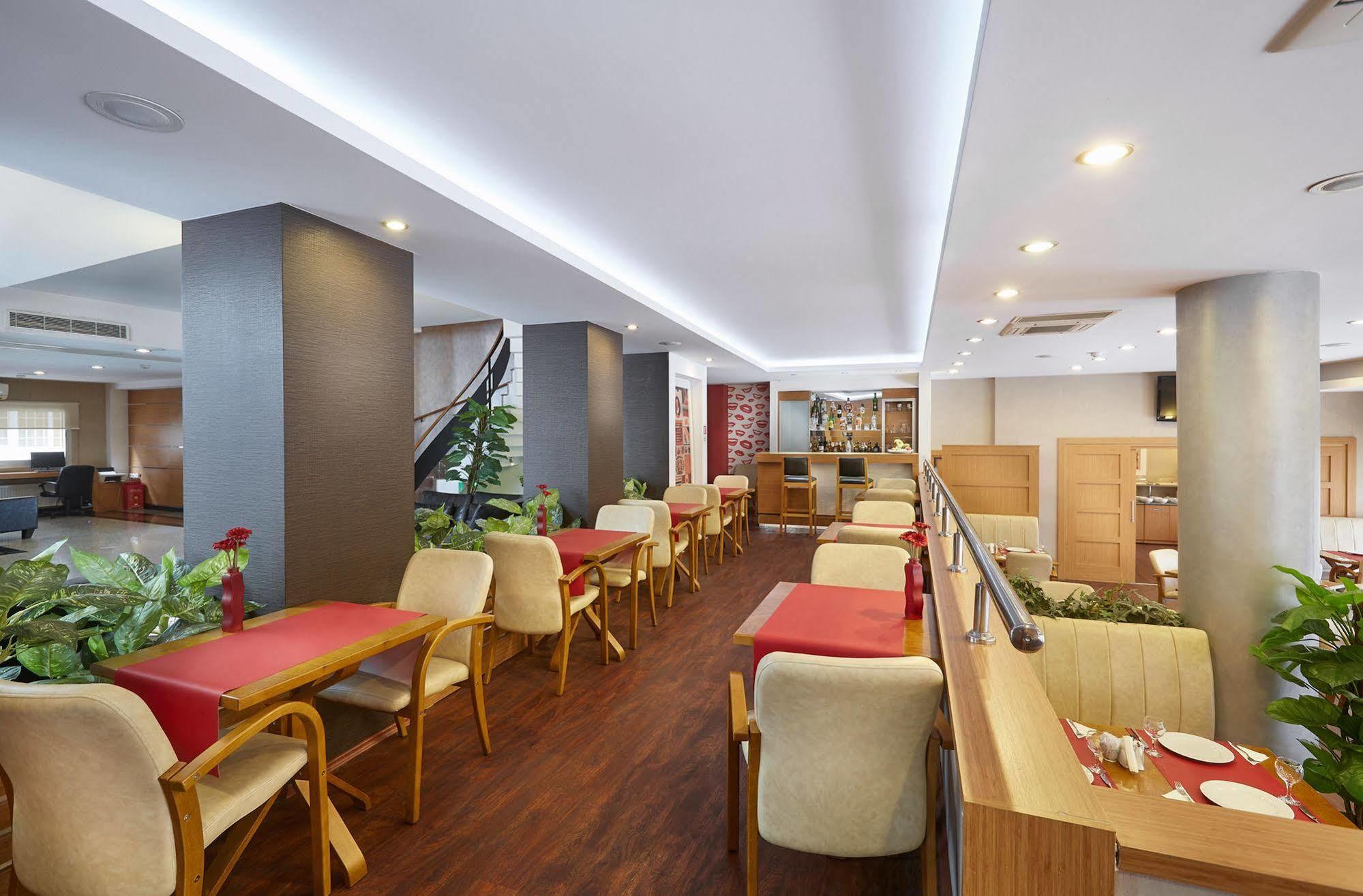 Kordon Hotel Alsancak Esmirna Exterior foto