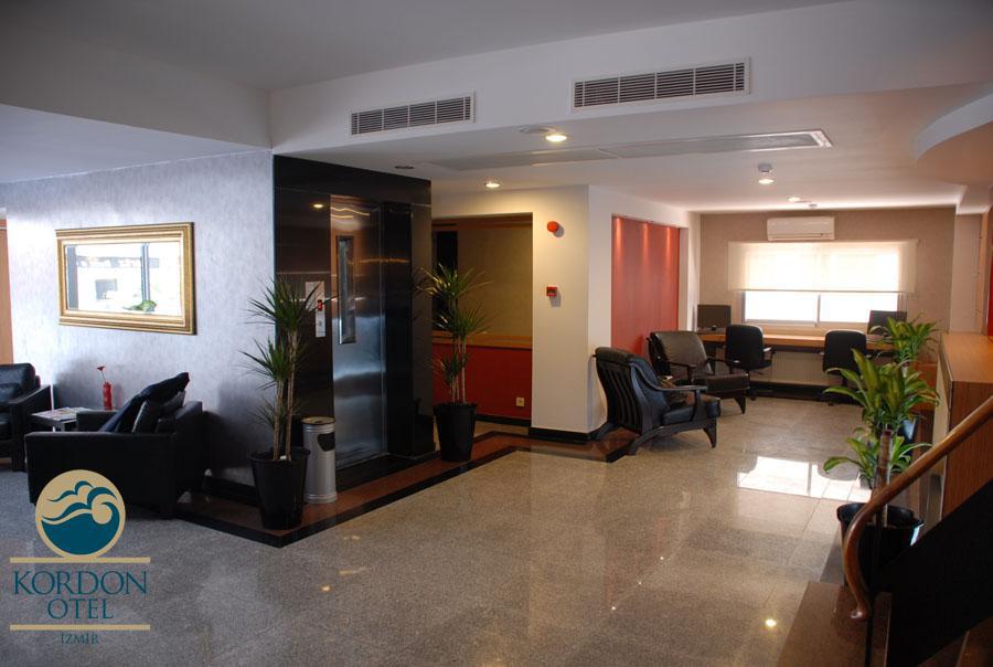 Kordon Hotel Alsancak Esmirna Exterior foto